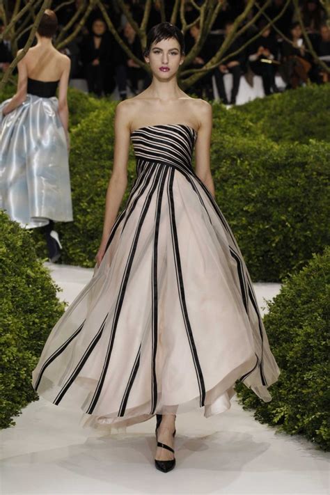 dior abendkleid zu mieten|Rent Christian Dior .